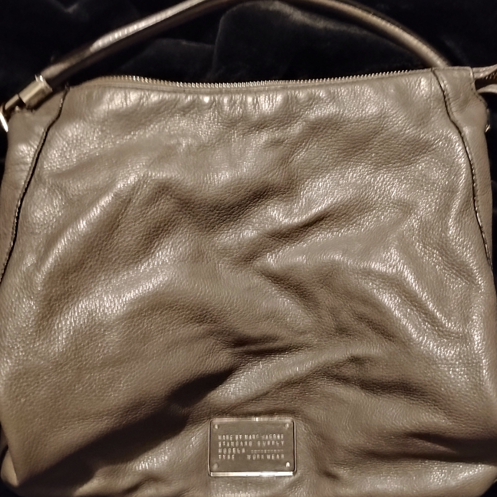Marc Jacobs Taupe Leather Shoulder Bag